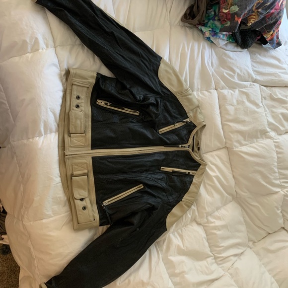 SOLD Vintage Harley-Davidson leather jacket with armor - Picture 2 of 4